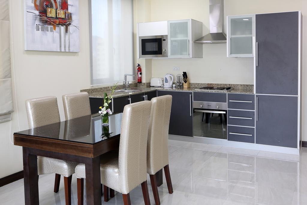 Belle Tower Apartments Al-Manamah Bagian luar foto