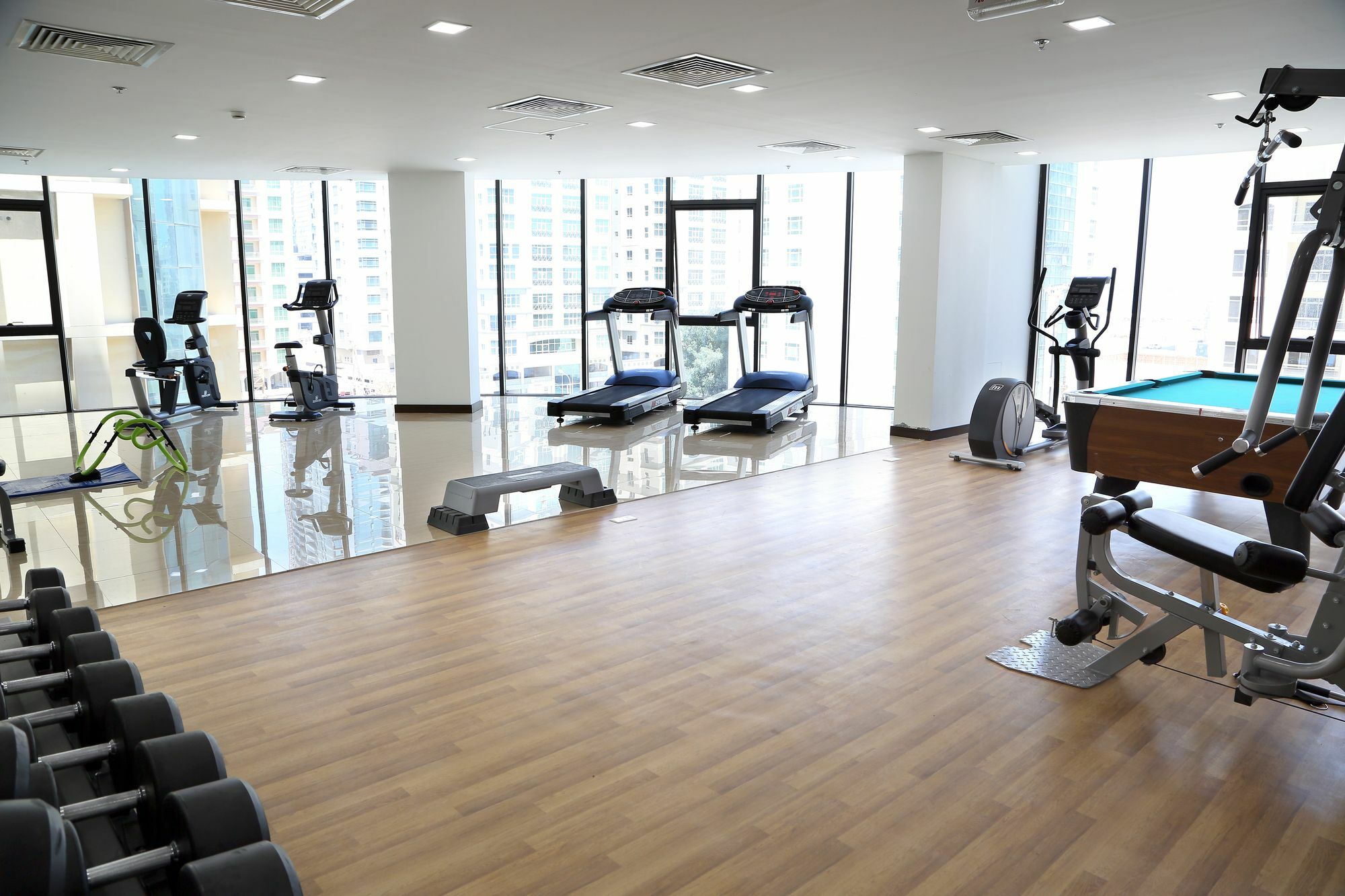 Belle Tower Apartments Al-Manamah Bagian luar foto